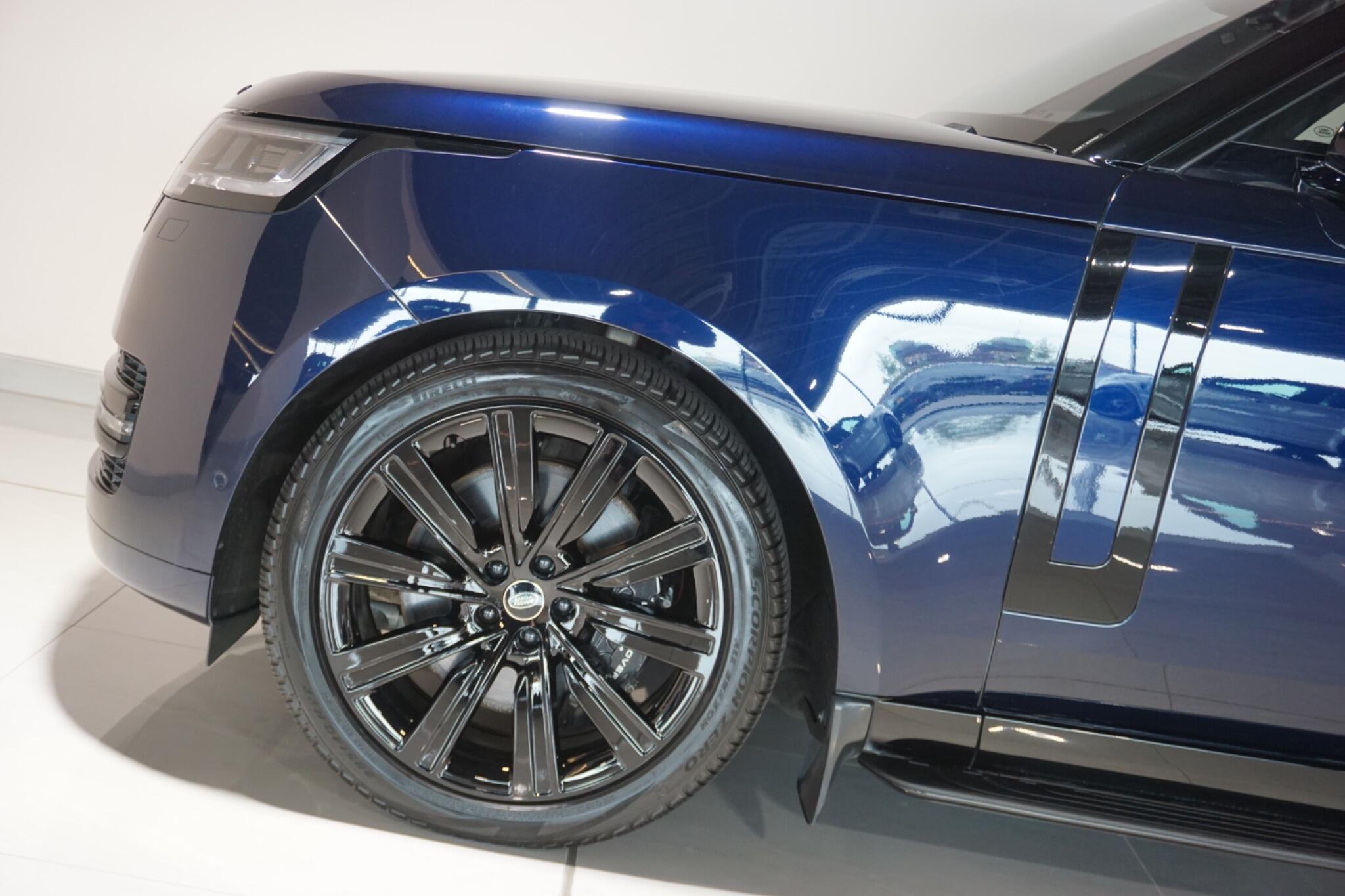 Land Rover Range Rover 3.0 P440e 38.2kWh HSE SUV 5dr Petrol Plug-in Hybrid Auto 4WD Euro 6 (s/s) (440 ps)